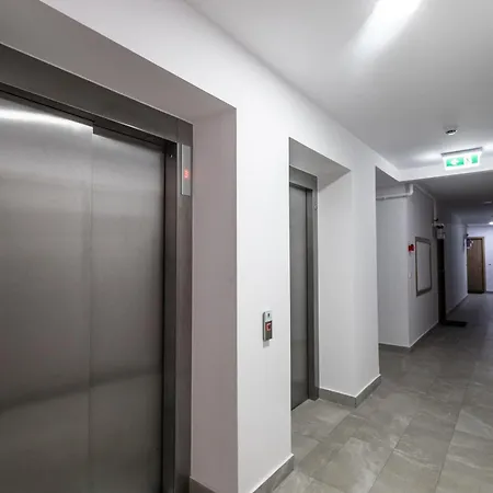 Hills - With Balcony & View Apartment *