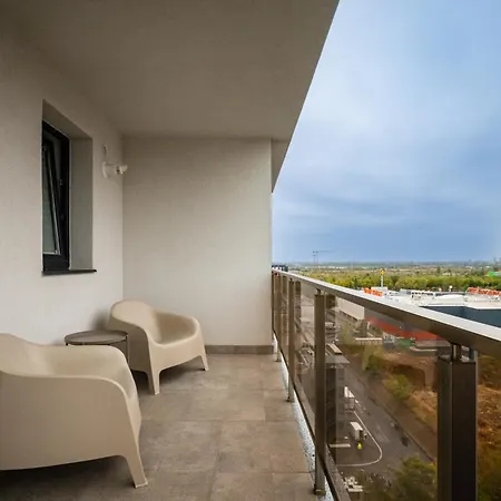 Hills - With Balcony & View Apartment Bucharest