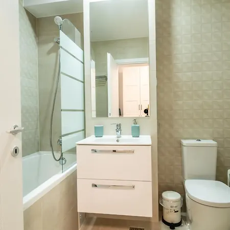 Hills - With Balcony & View * Bucharest