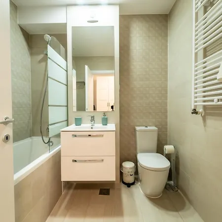 Hills - With Balcony & View *