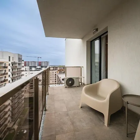 Hills - With Balcony & View *