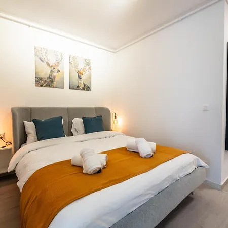 Hills - With Balcony & View Bucharest