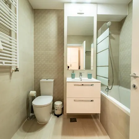 Hills - With Balcony & View * Bucharest