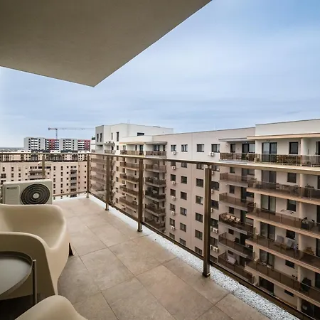 Hills - With Balcony & View *