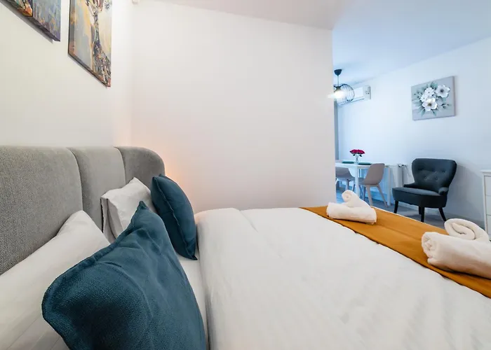 Hills - With Balcony & View Bucharest