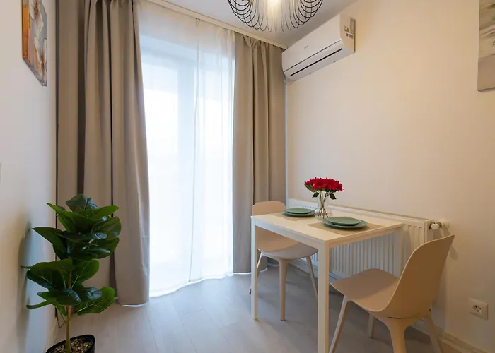 Apartament Hills - With Balcony & View