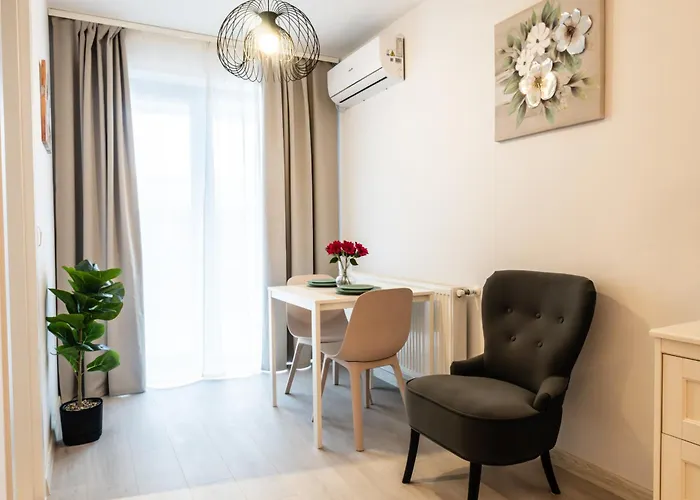 Hills - With Balcony & View Bucureşti