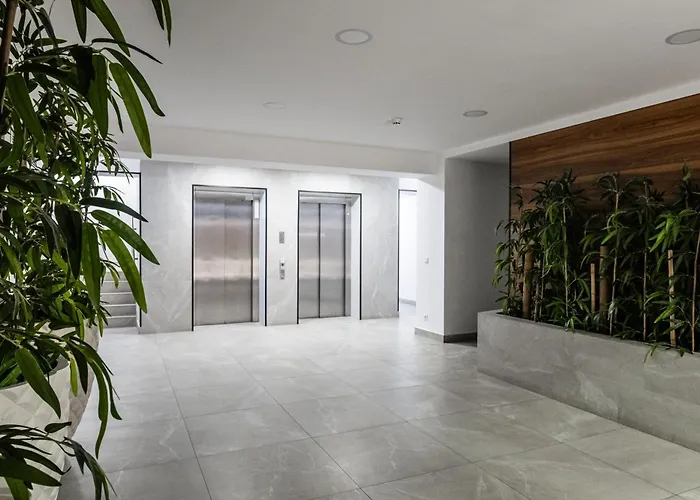 Apartament Hills - With Balcony & View