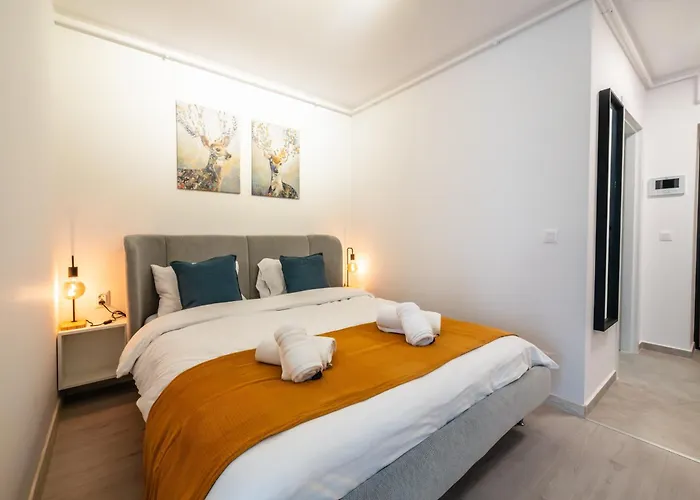 Hills - With Balcony & View Bucureşti