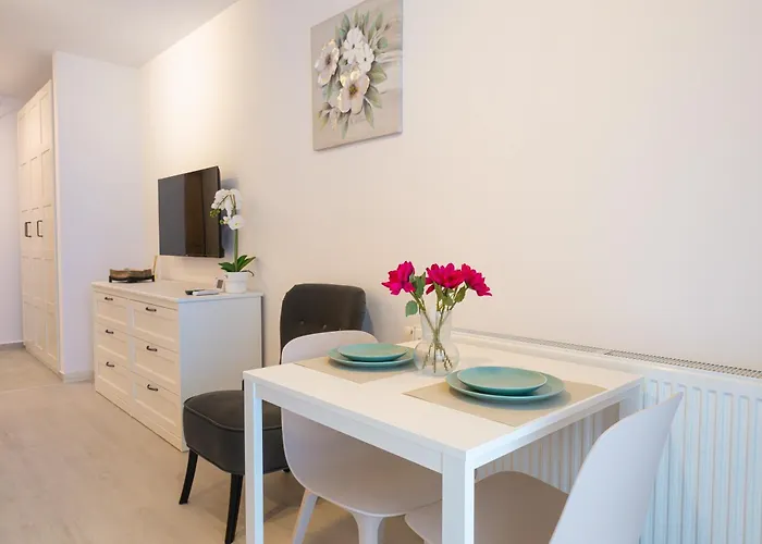 Hills - With Balcony & View Apartment *