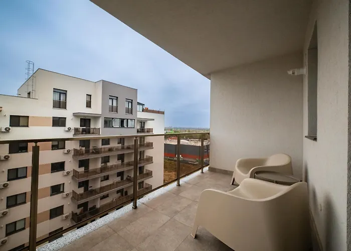 Hills - With Balcony & View * Bucharest