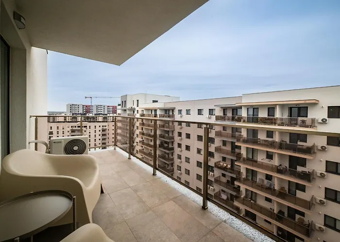 Hills - With Balcony & View *