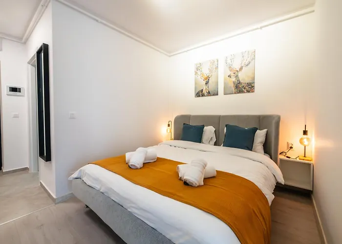 Hills - With Balcony & View Апартаменты